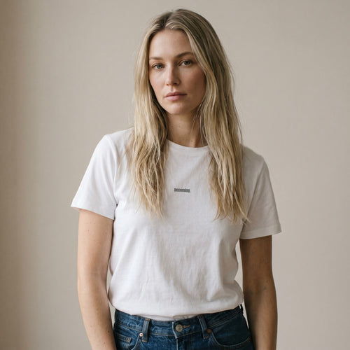 |   BECOMING   | Minimalist Statement Shirt - Bio Baumwolle - Unisex